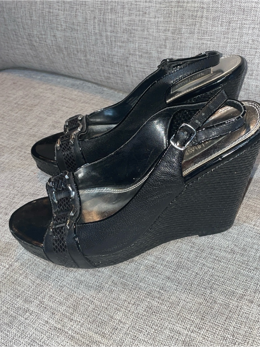 White House Black Market Venice Black Leather Wedge Sandals Women’s Size 8.5